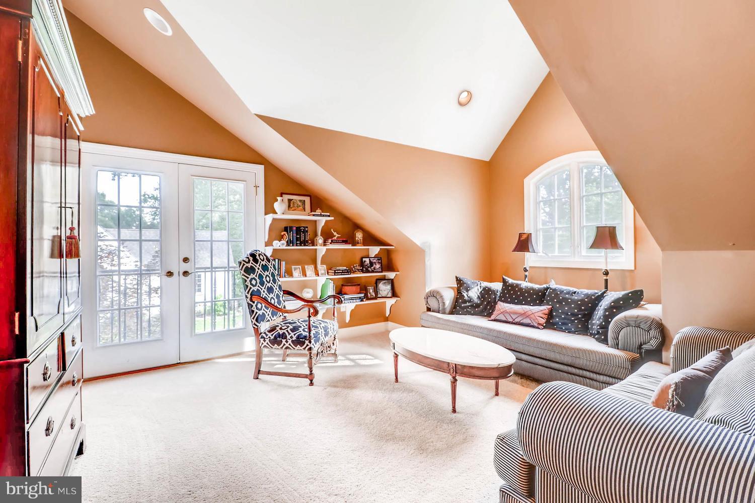 LINSTEAD ON THE SEVERN - Residential