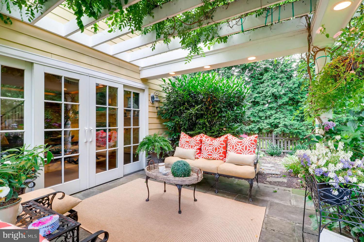 LINSTEAD ON THE SEVERN - Residential