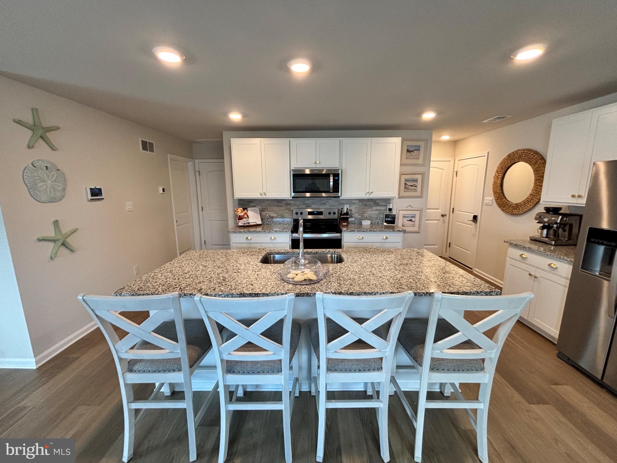 PLOVER POINT - Residential