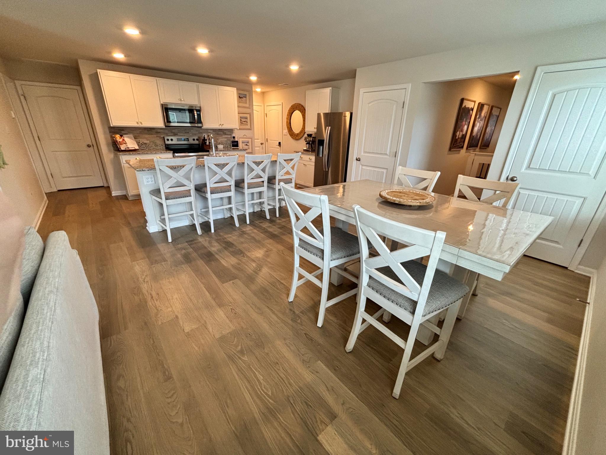 PLOVER POINT - Residential