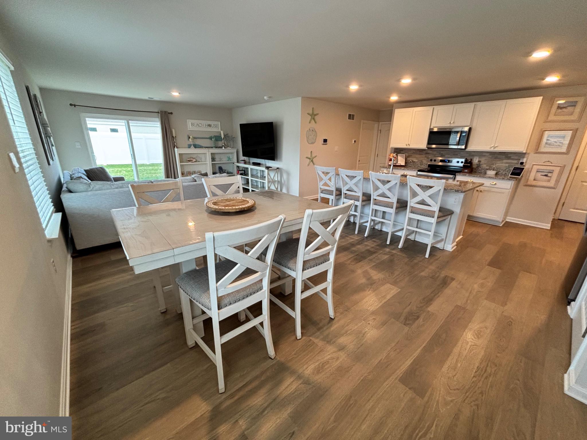 PLOVER POINT - Residential