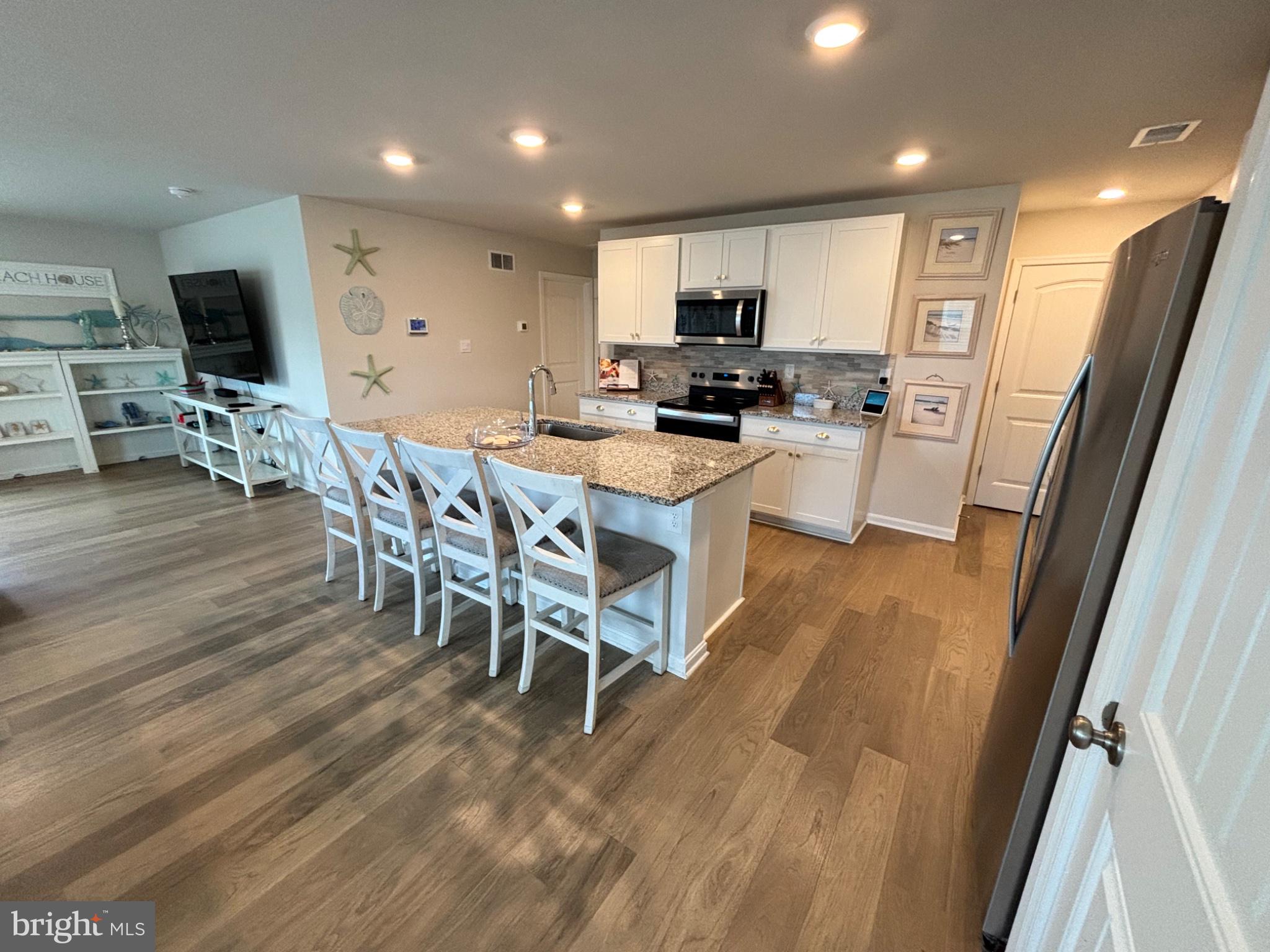 PLOVER POINT - Residential