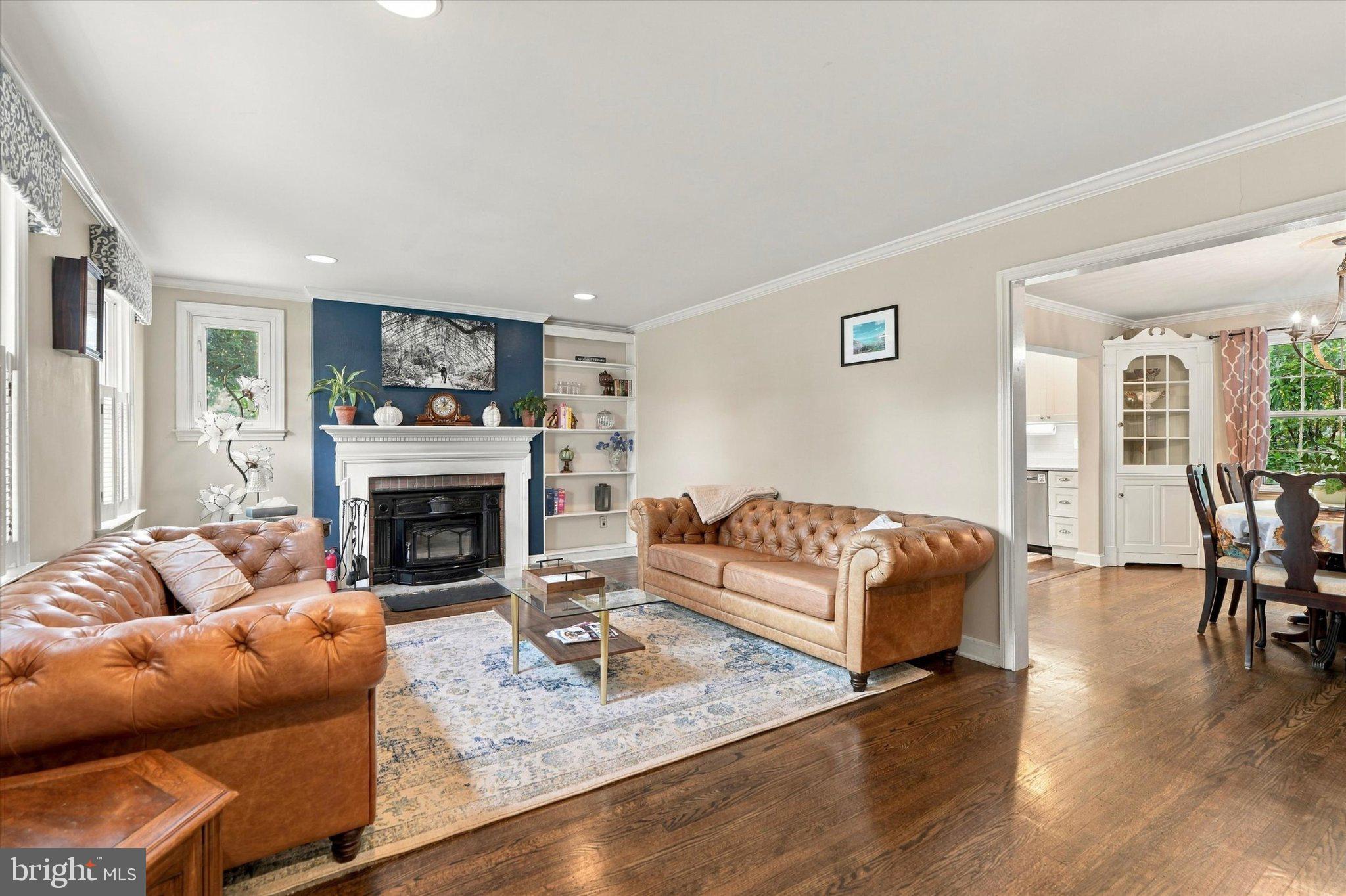246 LENOX RD