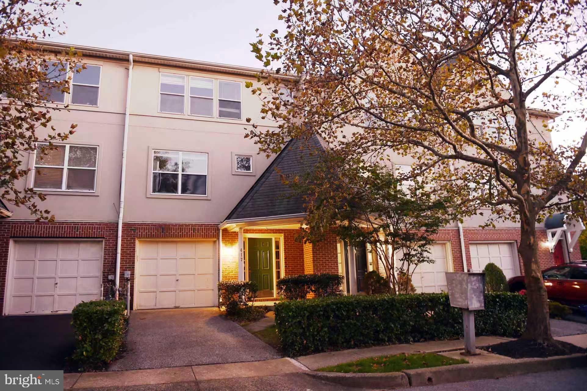 VILLAGES OF HOMELAND - Residential Lease