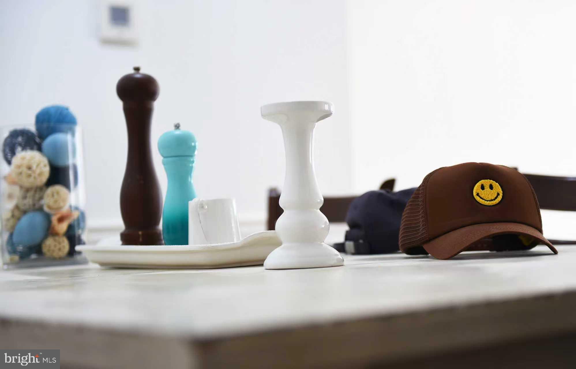 VILLAGES OF HOMELAND - Residential Lease