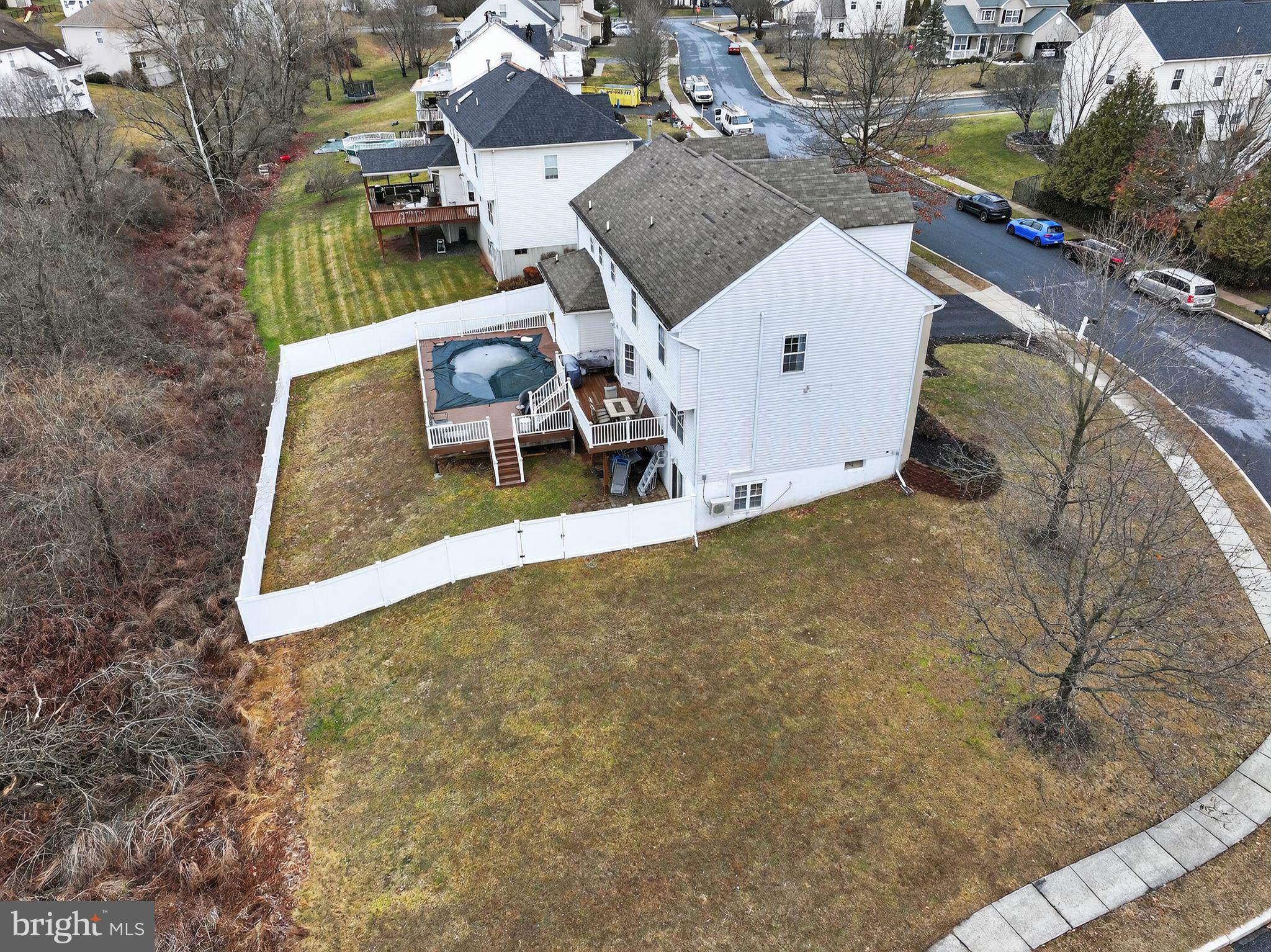 SUMMER HILL - Residential