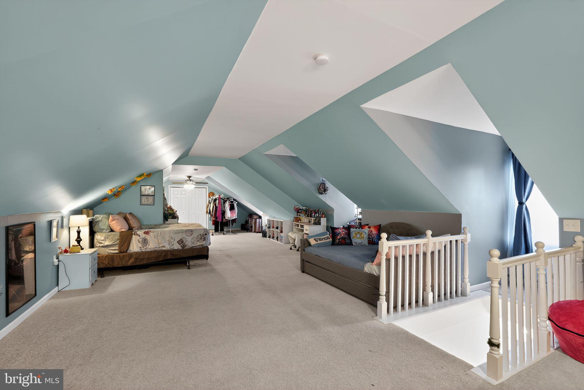 SUMMER HILL - Residential