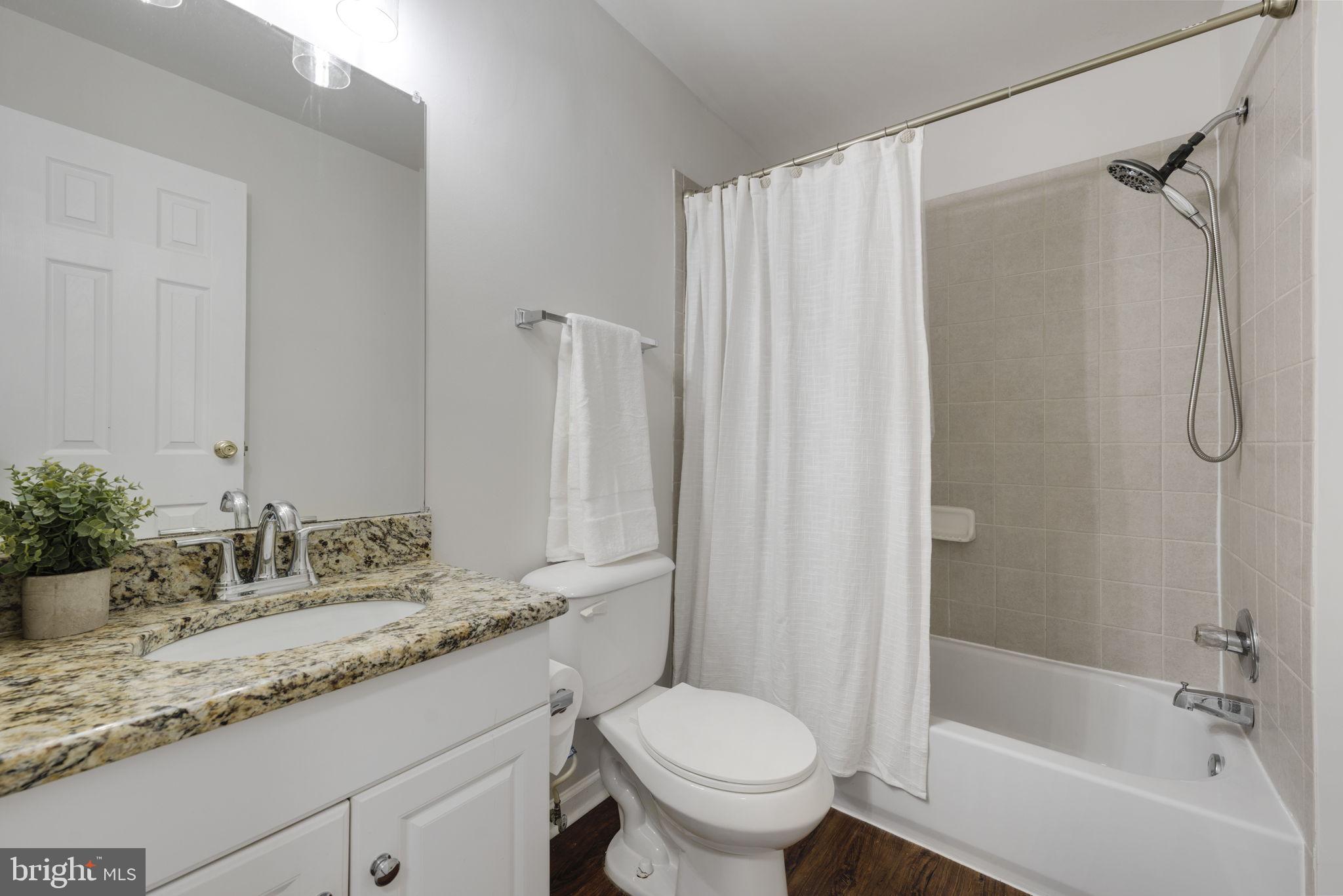 STONINGTON CONDOMINIUMS - Residential