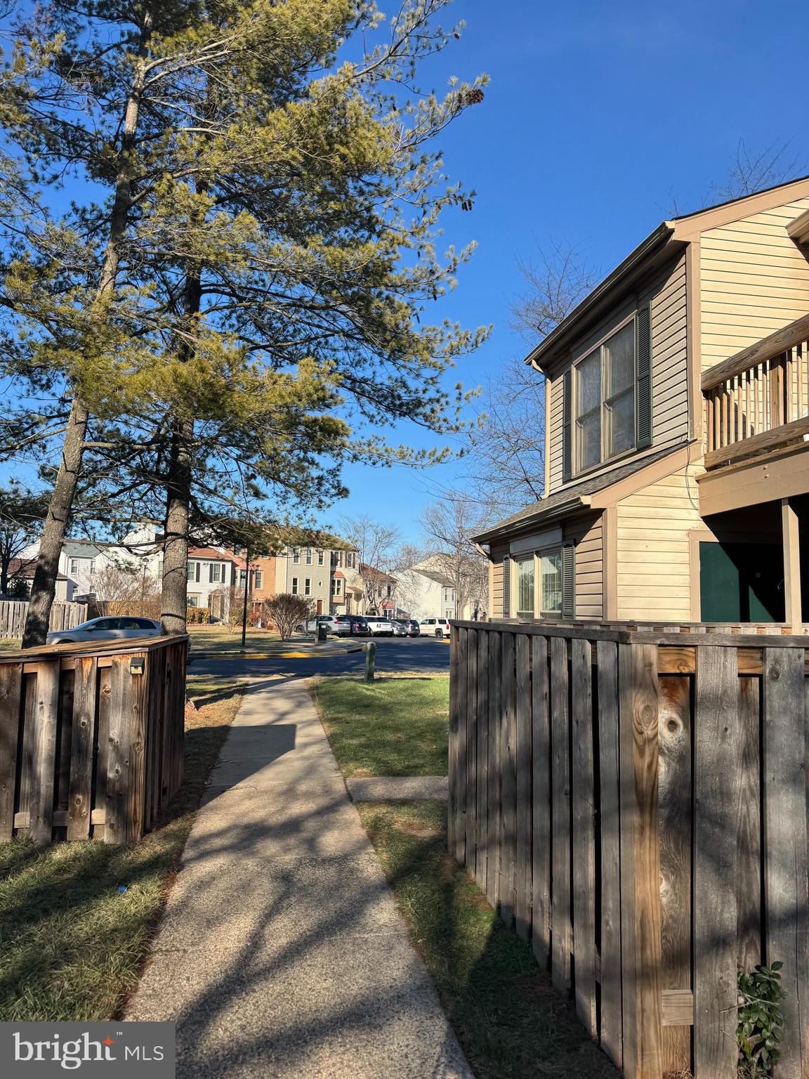 STONINGTON CONDOMINIUMS - Residential