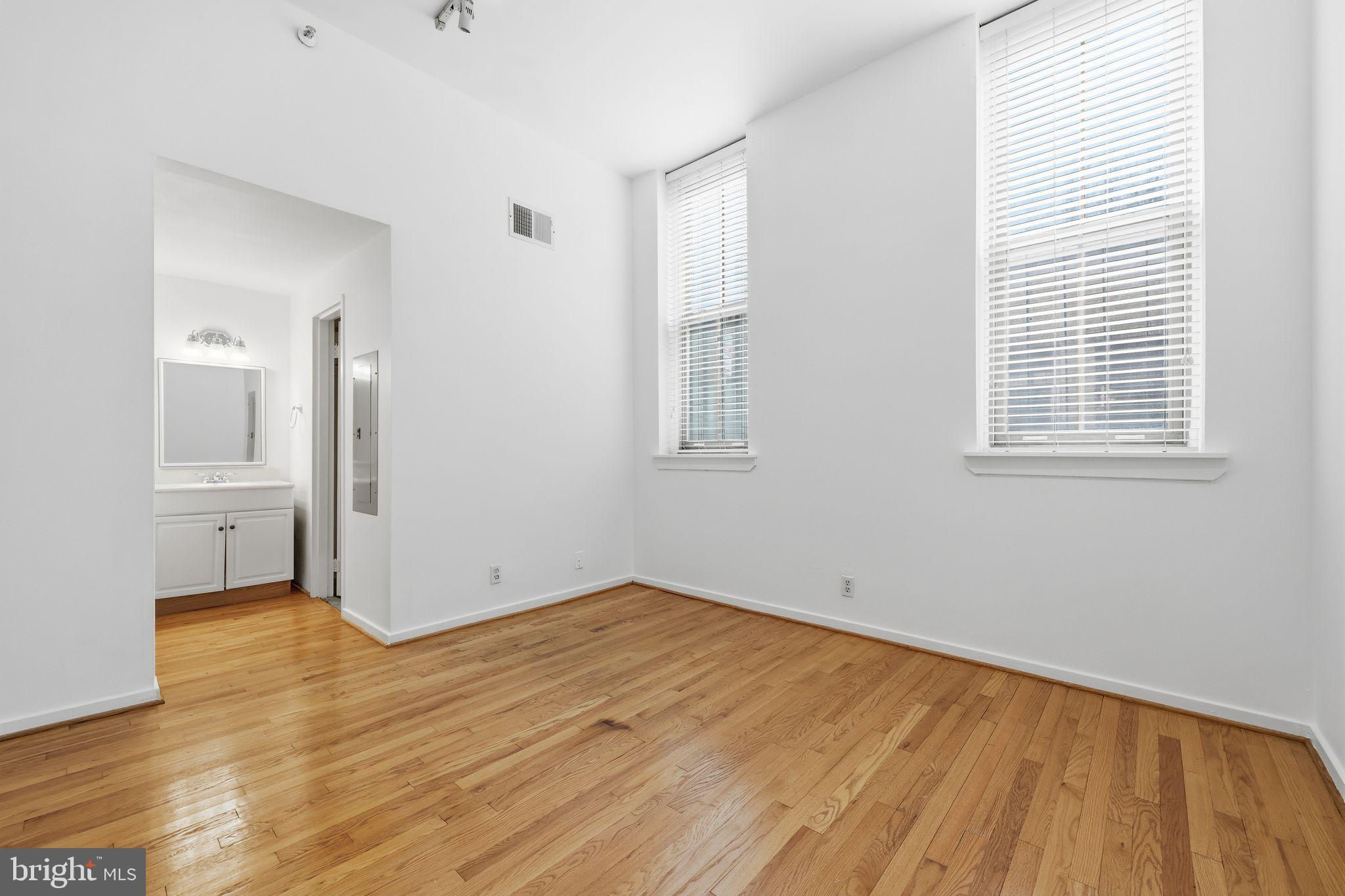 OLD CITY - Residential