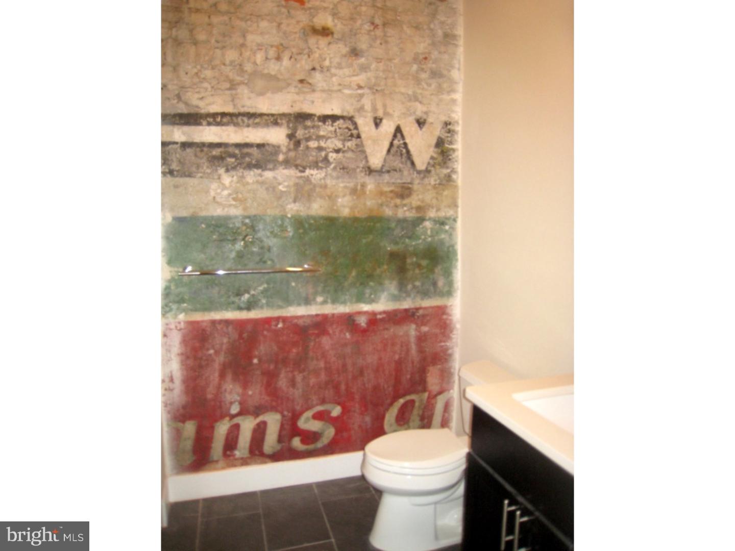 QUEEN VILLAGE - Residential Lease