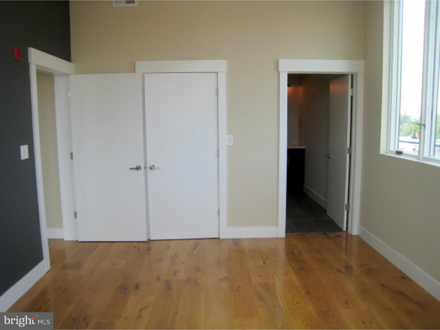 QUEEN VILLAGE - Residential Lease