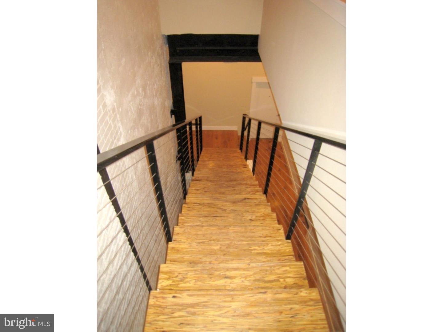 QUEEN VILLAGE - Residential Lease