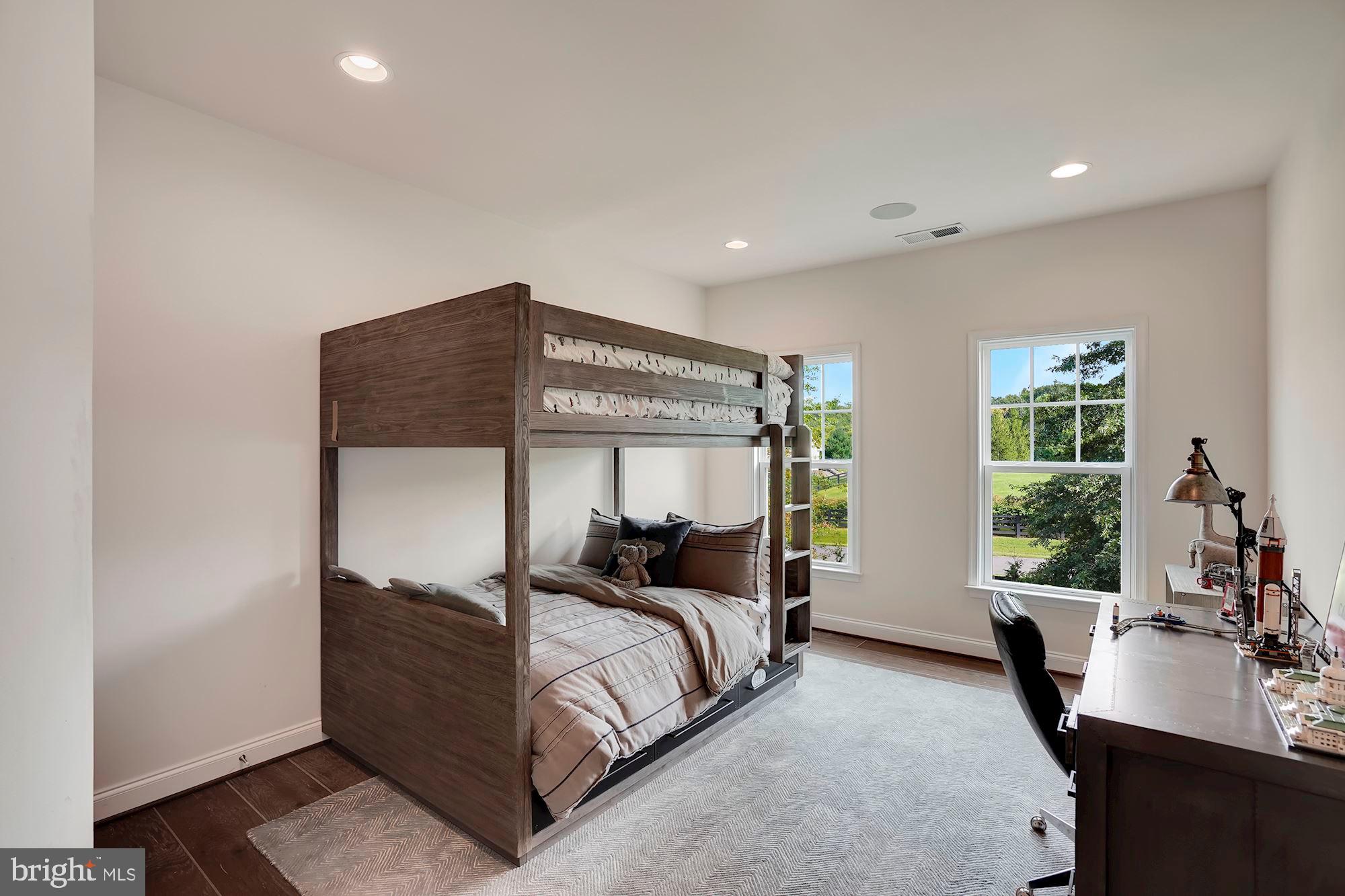 BARBER & ROSS - Residential