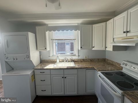 Condo For Rent - 24 Florence Tollgate Place<br/> BURLINGTON, NJ 08016