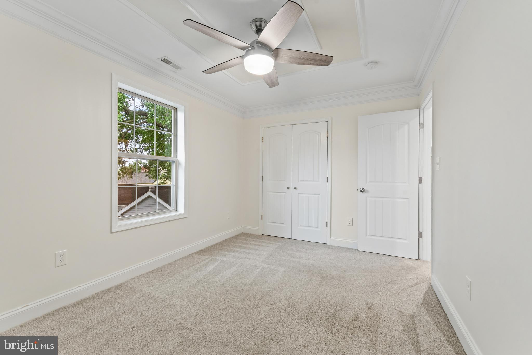 POWHATAN BEACH - Residential