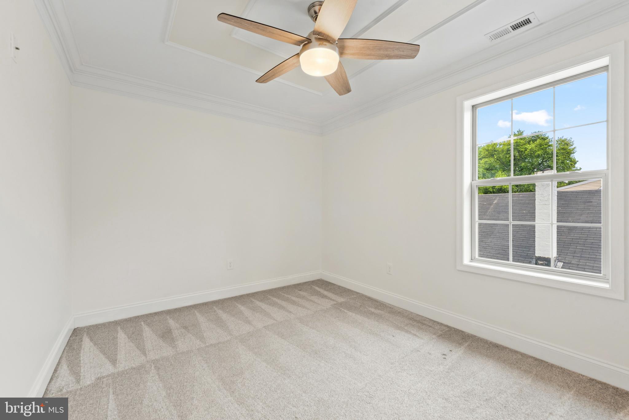 POWHATAN BEACH - Residential