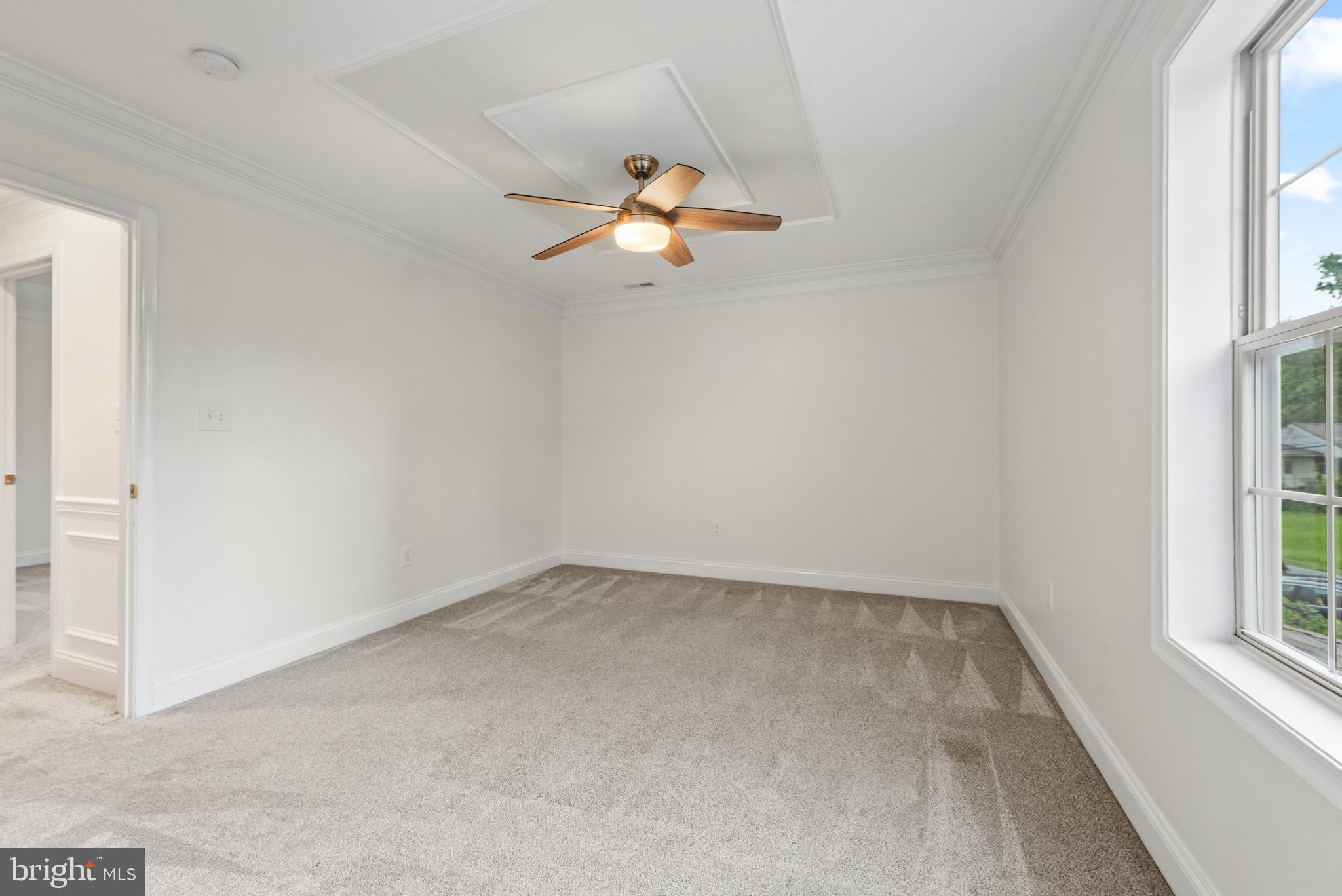 POWHATAN BEACH - Residential
