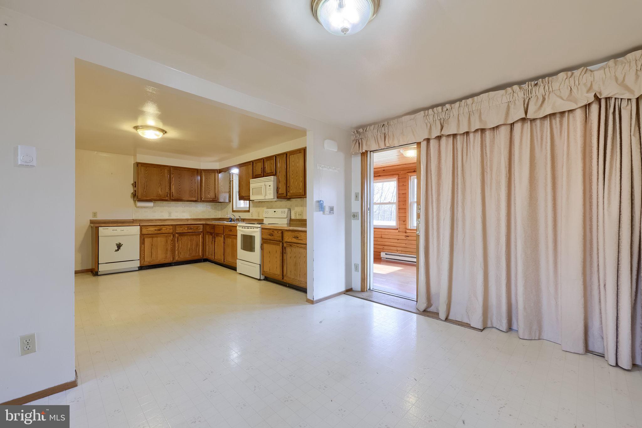 EAST HOPEWELL TWP - Residential