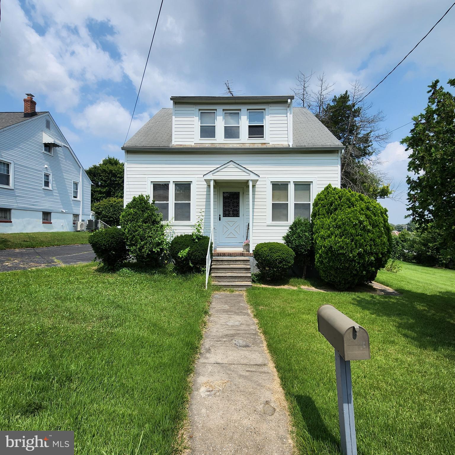 Charming Cape Cod in Nottingham with incredible potential! This 3 bed / 1.5 bath home sits on a large lot with a detached garage, private driveway, and partially finished basement. Recent updates include a new water heater. Conveniently located near shopping, dining, and commuter routes. With strong nearby comparable sales, this property offers a fantastic opportunity to update and add value. Don’t miss your chance to make this home your own!