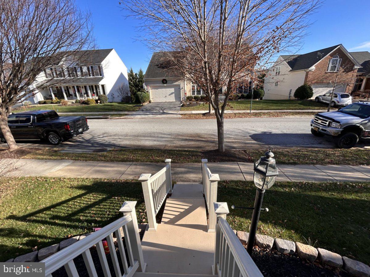 LAKELAND PLACE - Residential