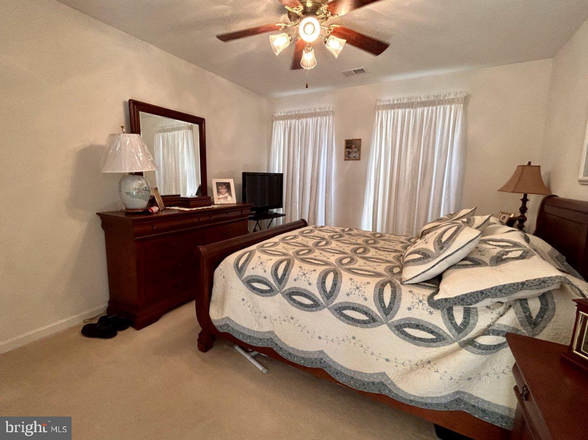 LAKELAND PLACE - Residential