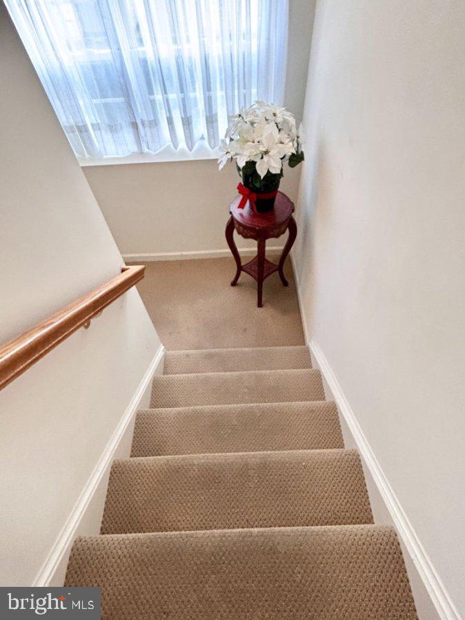 LAKELAND PLACE - Residential