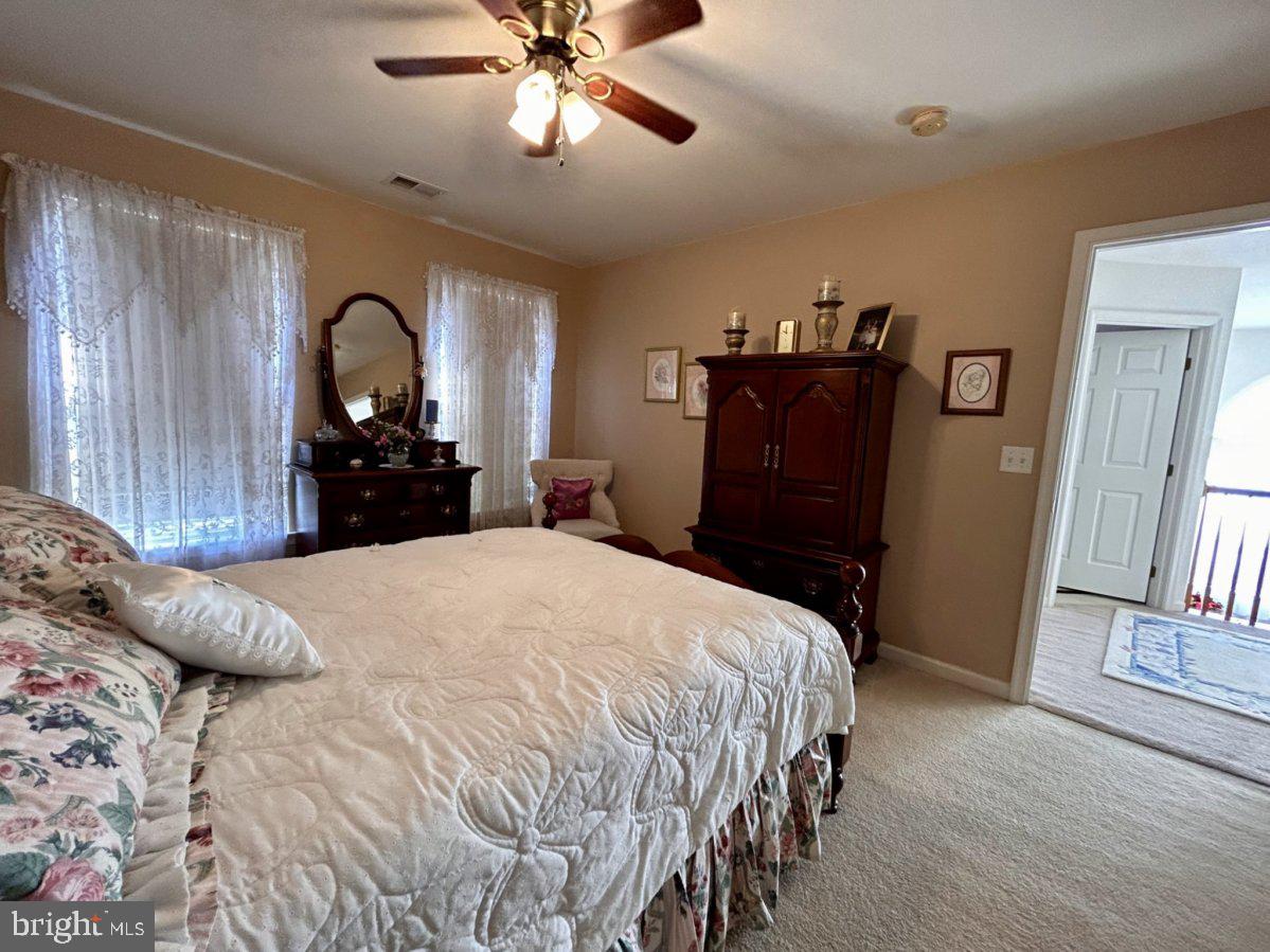 LAKELAND PLACE - Residential