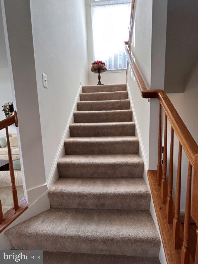 LAKELAND PLACE - Residential