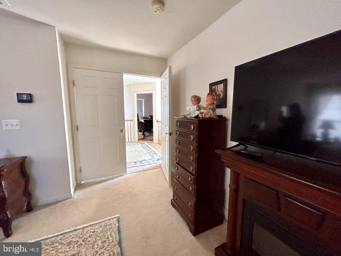 LAKELAND PLACE - Residential