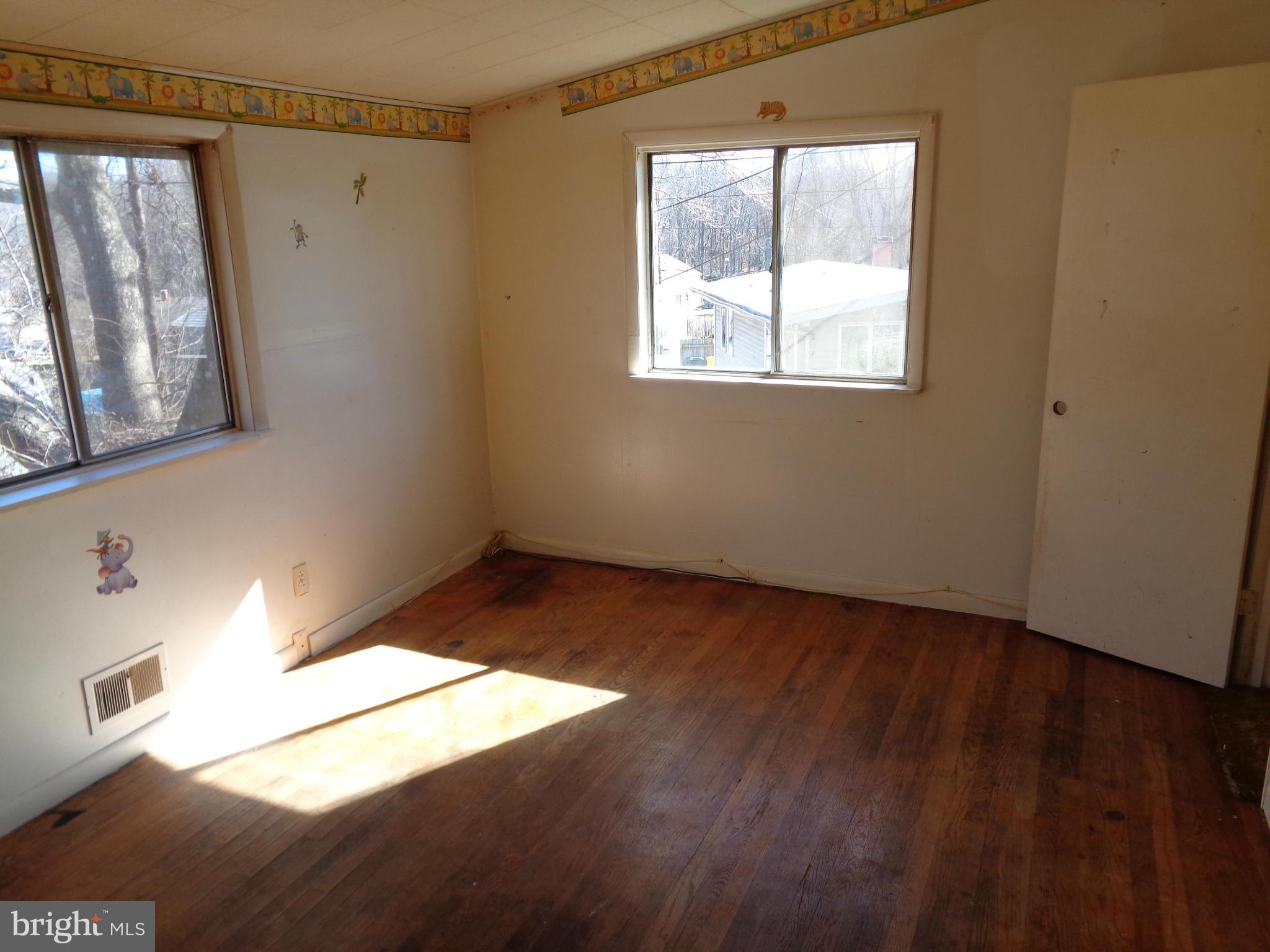 SHARONVILLE - Residential