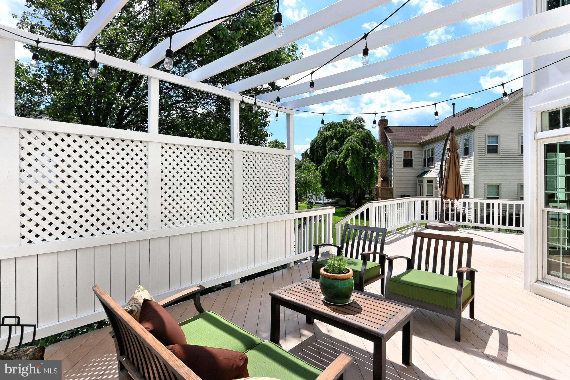 MEADOW HALL - Residential