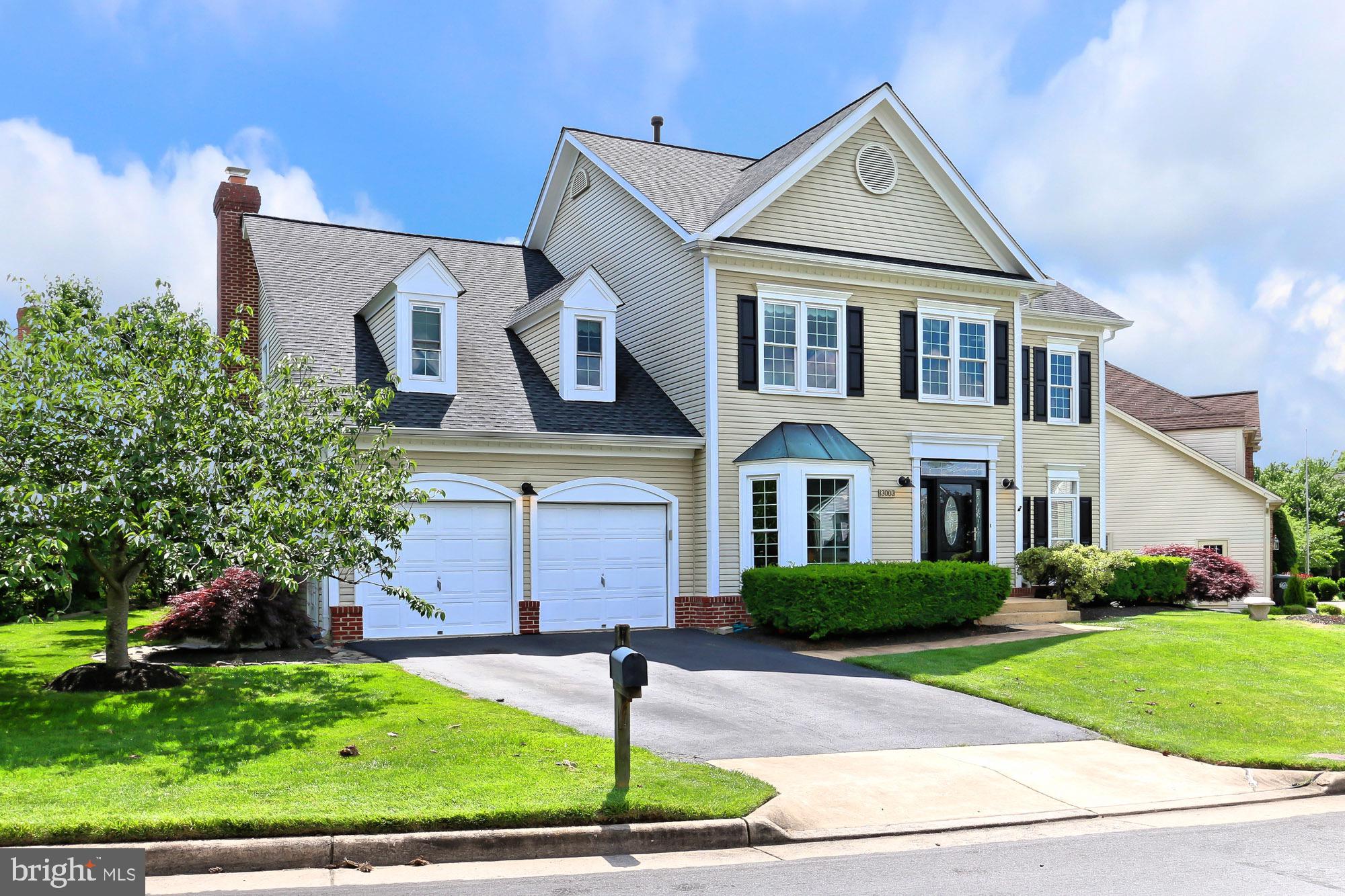 MEADOW HALL - Residential