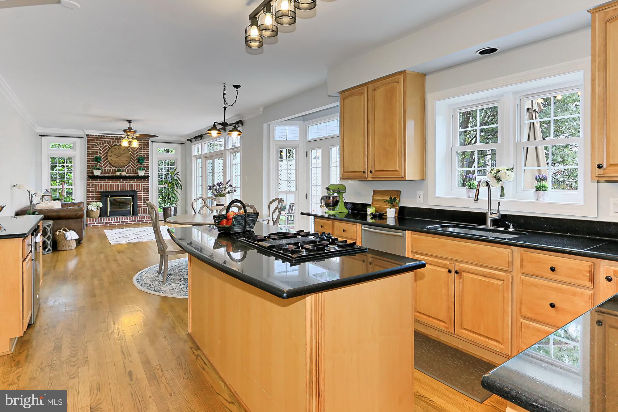 MEADOW HALL - Residential