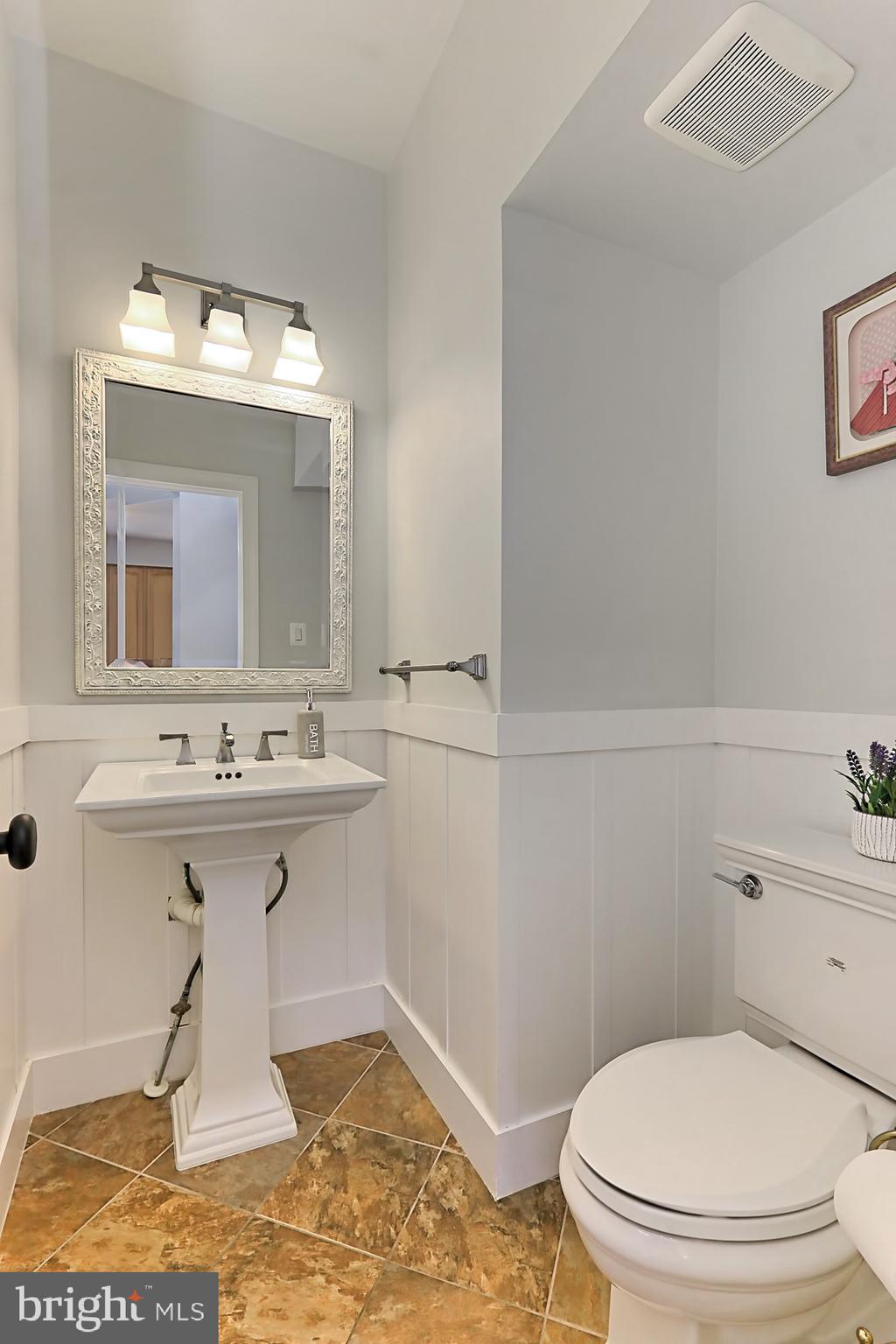 MEADOW HALL - Residential