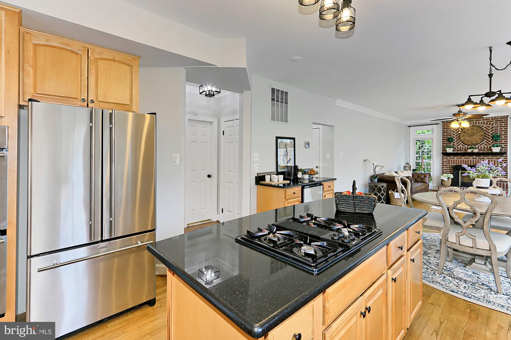 MEADOW HALL - Residential