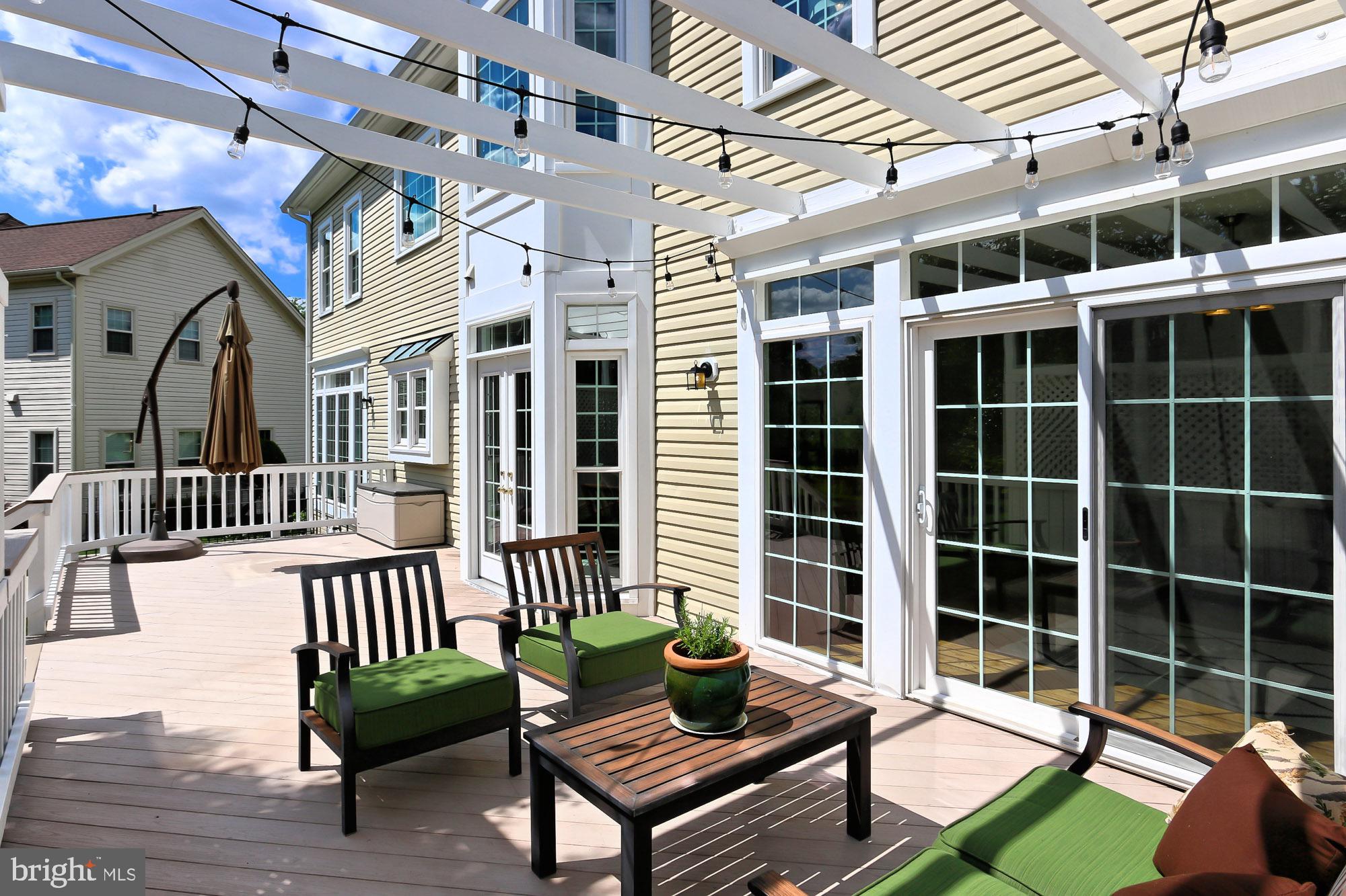 MEADOW HALL - Residential