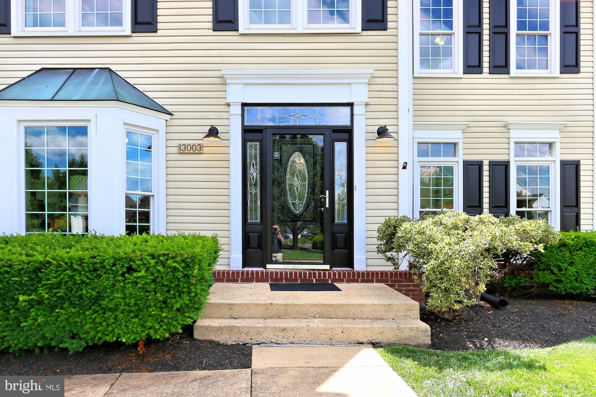 MEADOW HALL - Residential