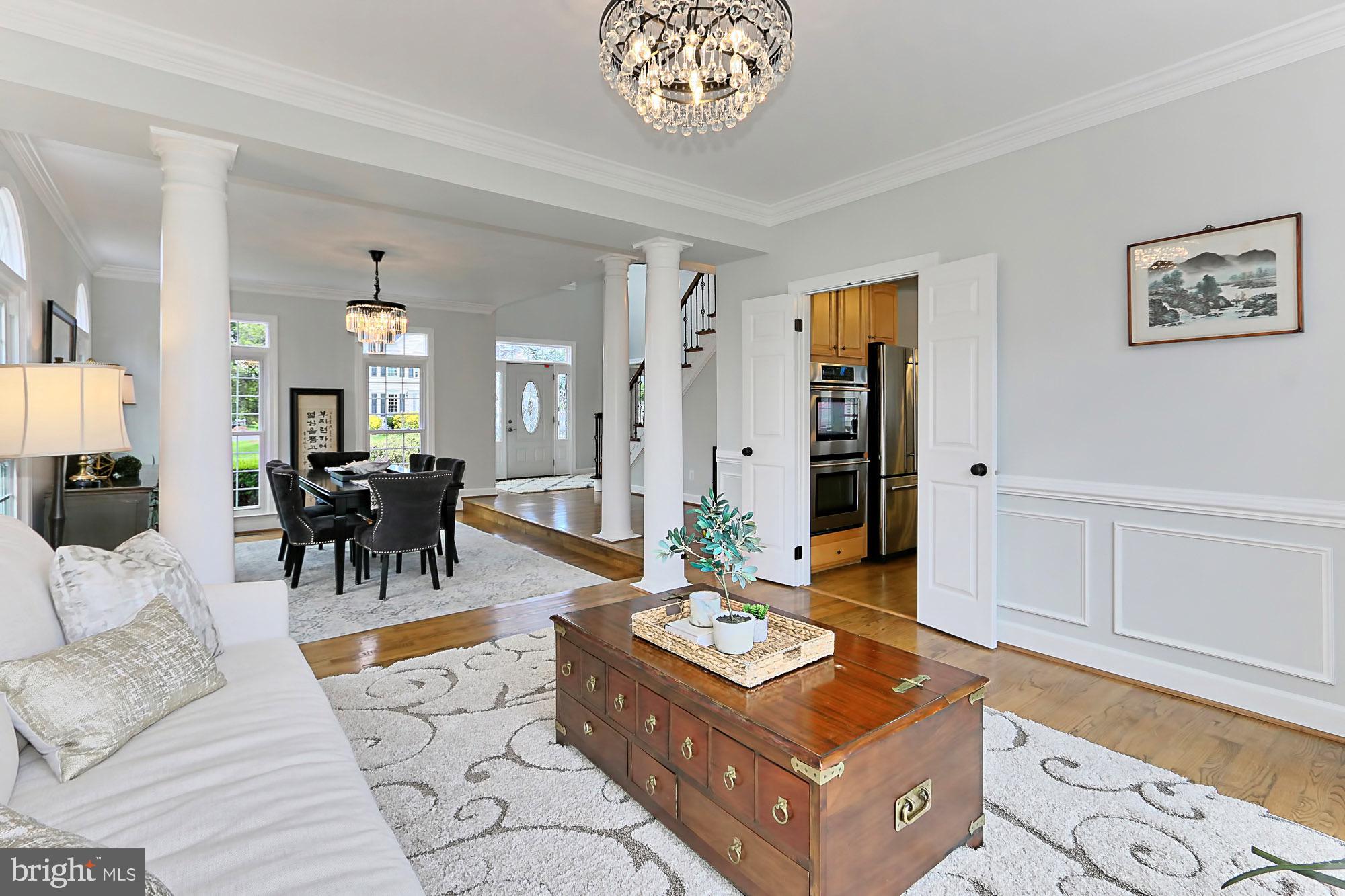 MEADOW HALL - Residential