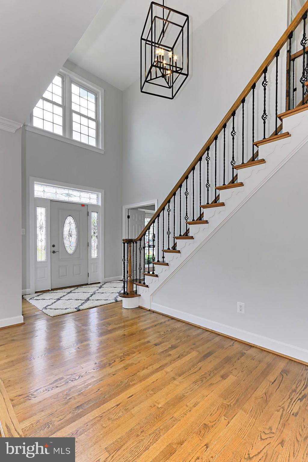 MEADOW HALL - Residential