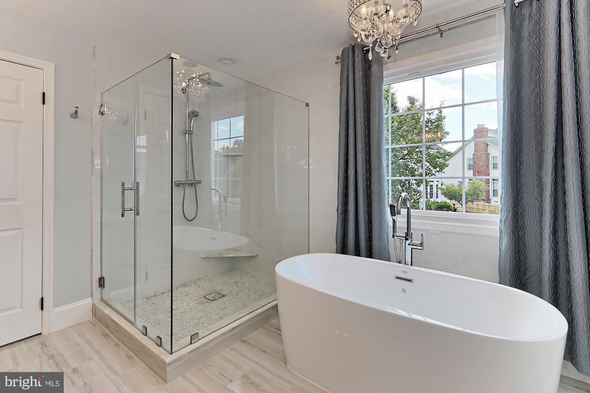 MEADOW HALL - Residential