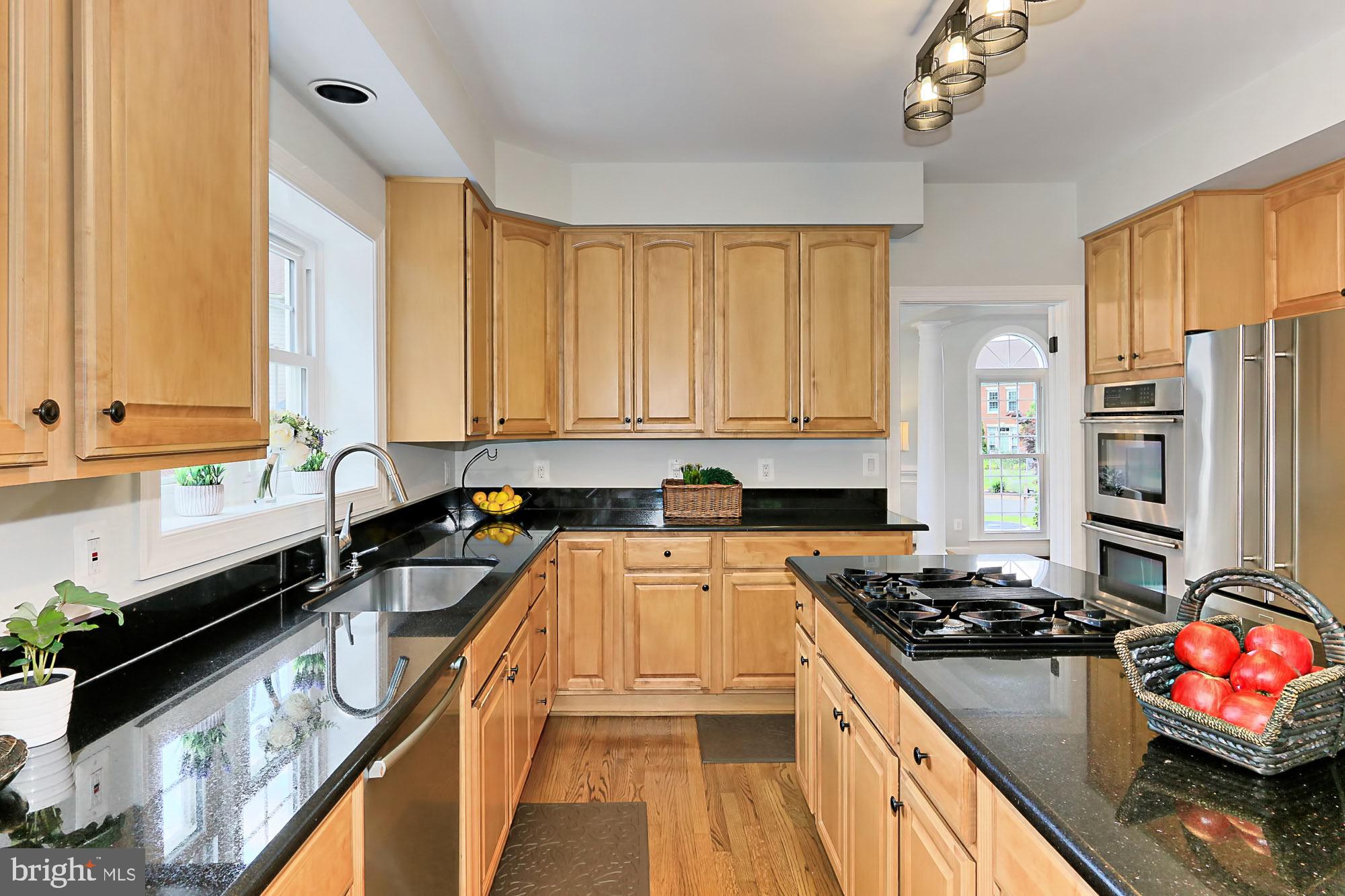 MEADOW HALL - Residential