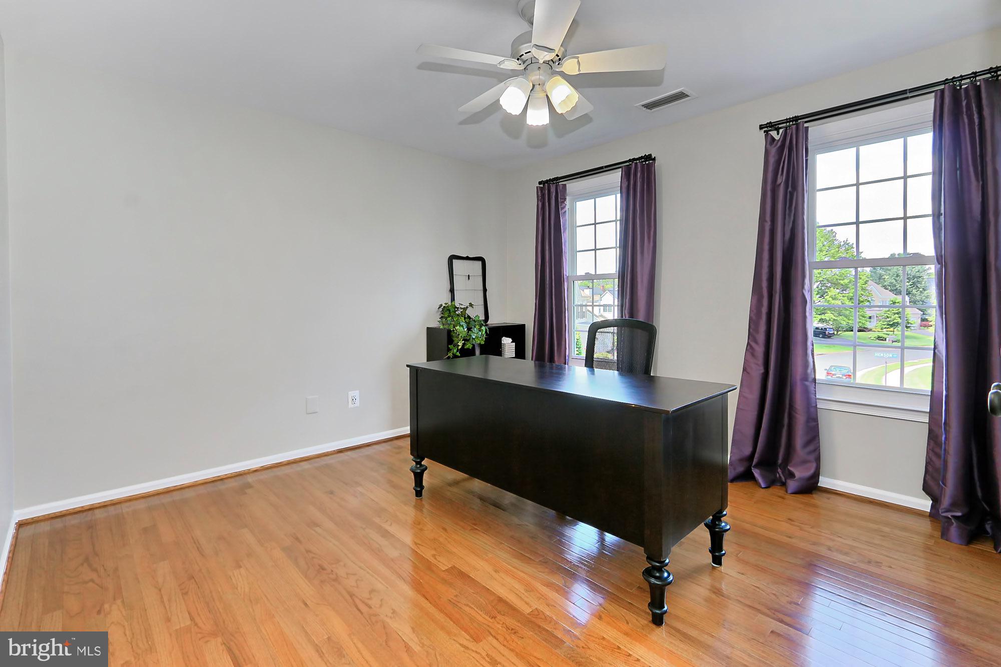 MEADOW HALL - Residential