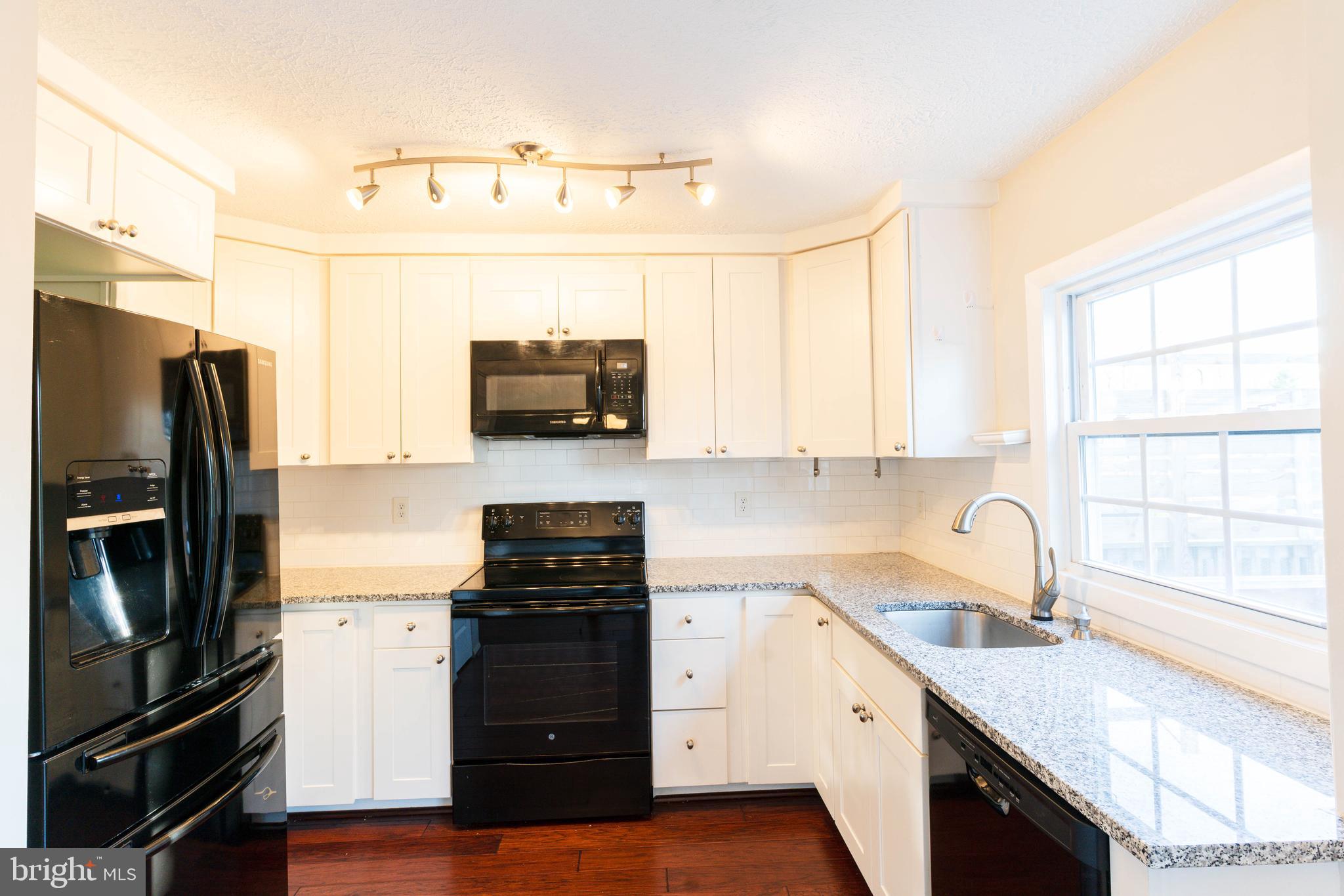 OAKHURST - Residential