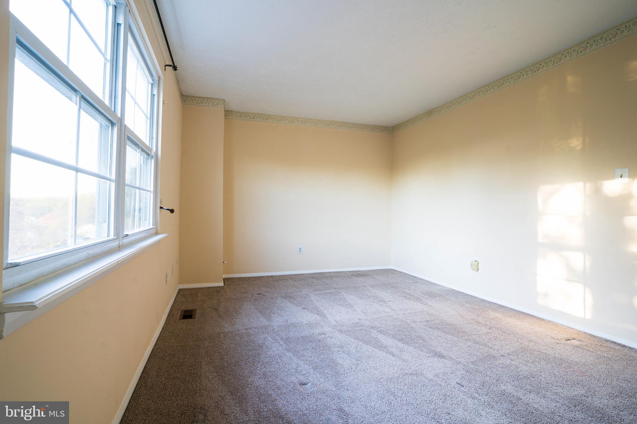 OAKHURST - Residential