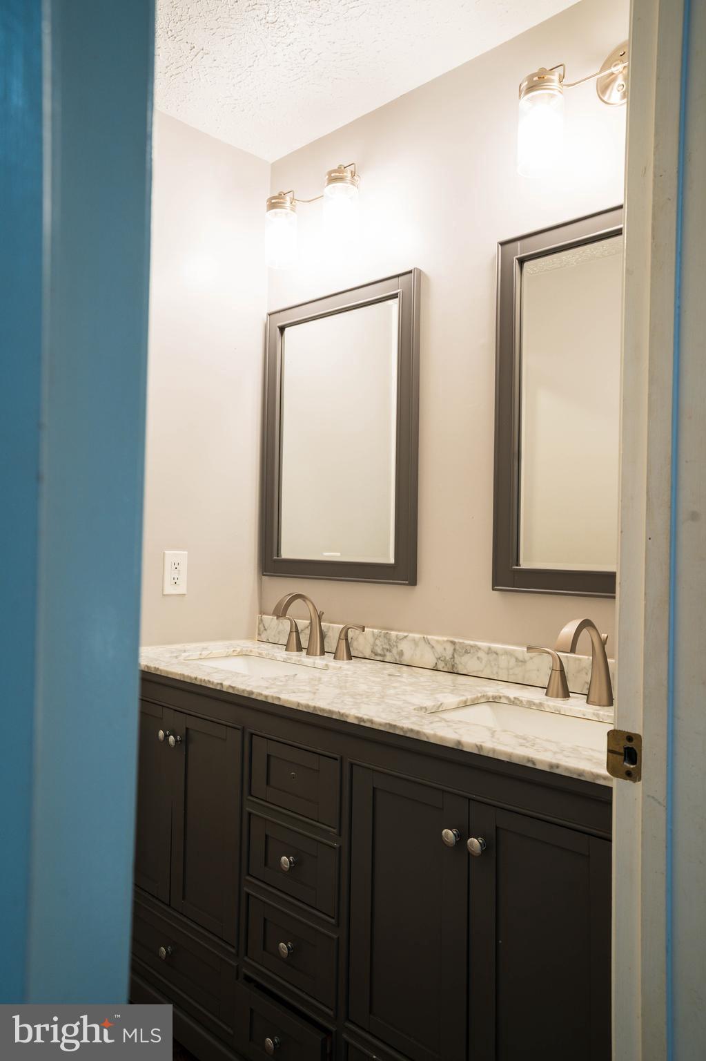 OAKHURST - Residential