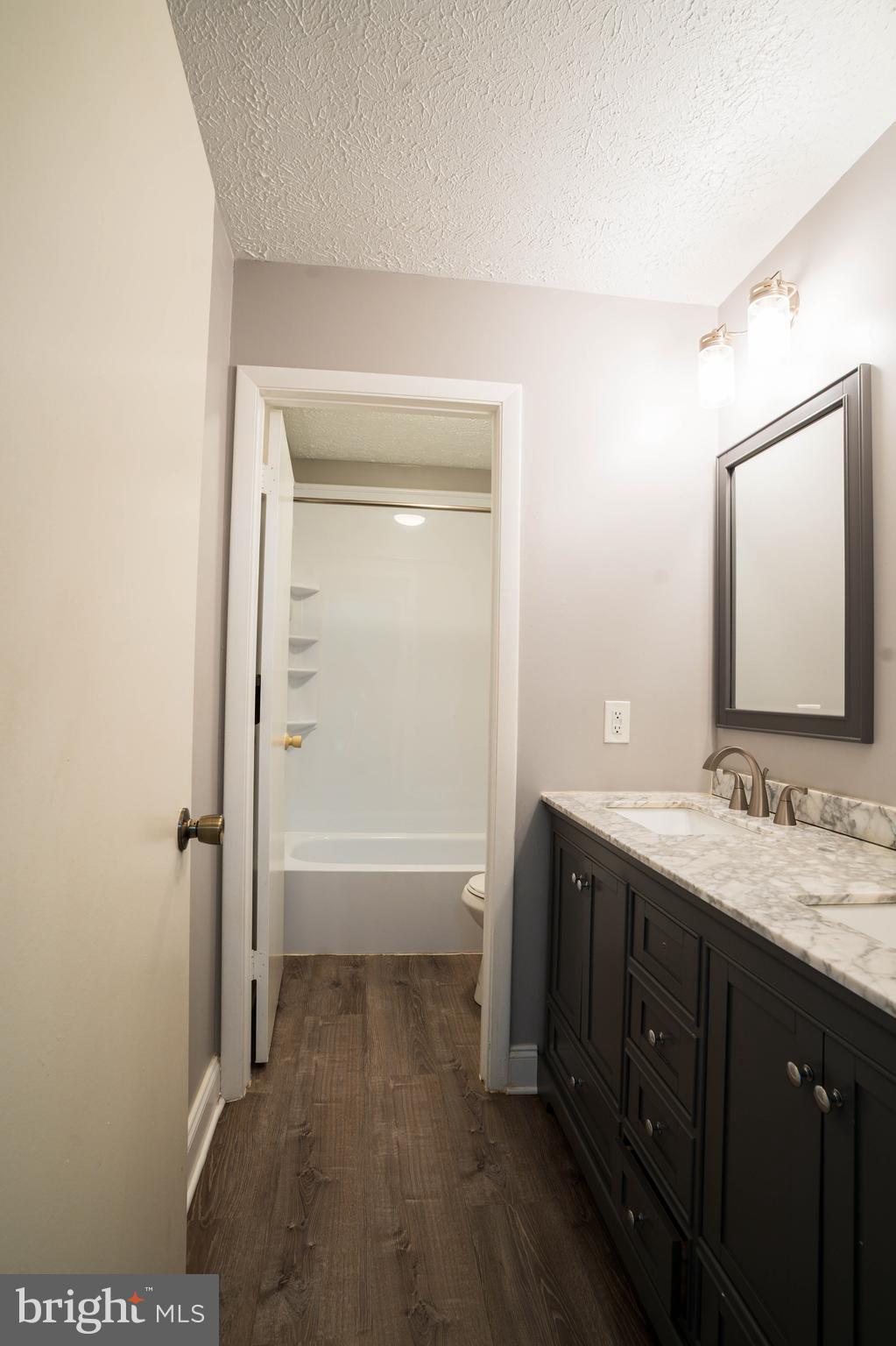 OAKHURST - Residential