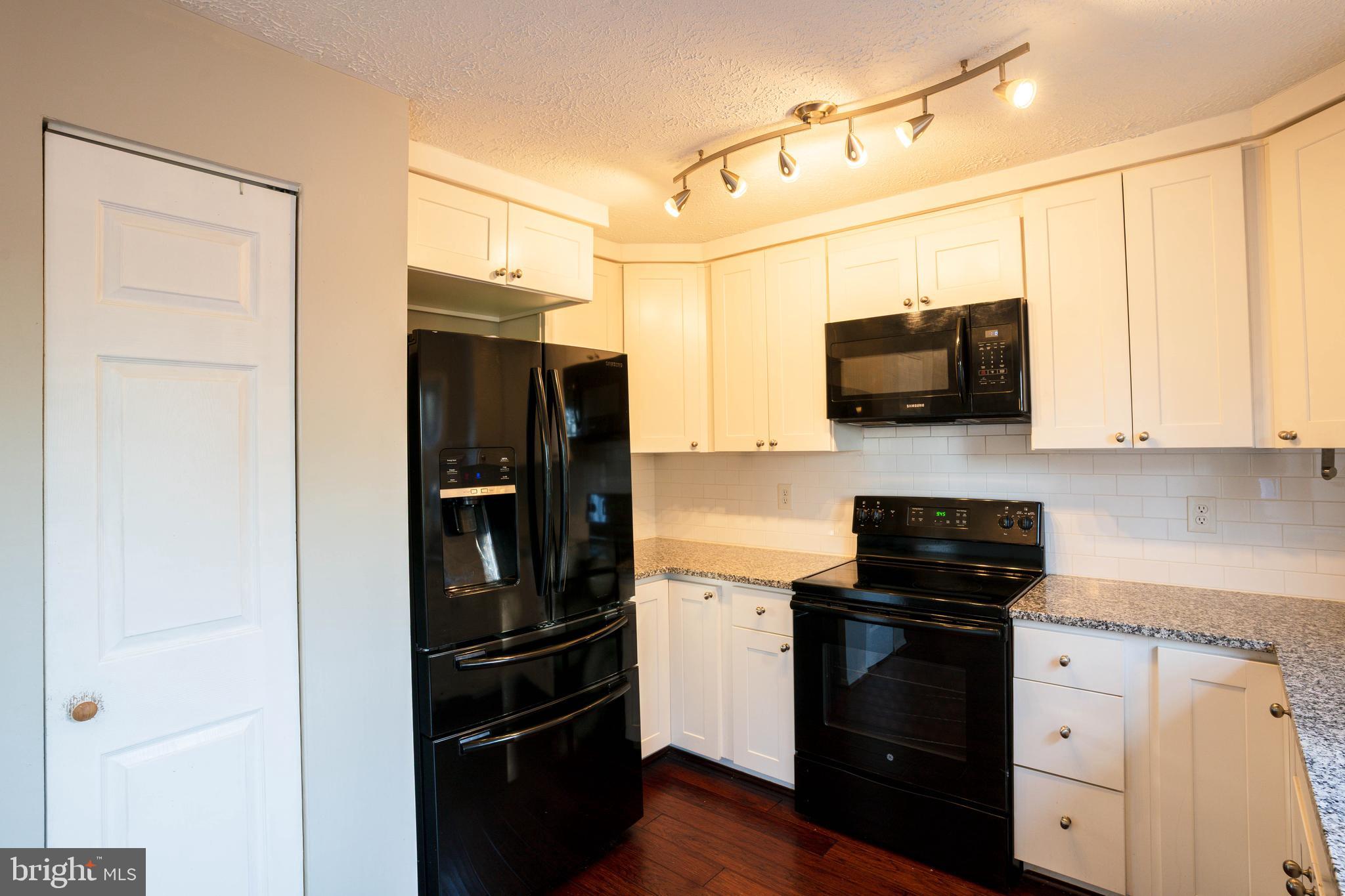 OAKHURST - Residential