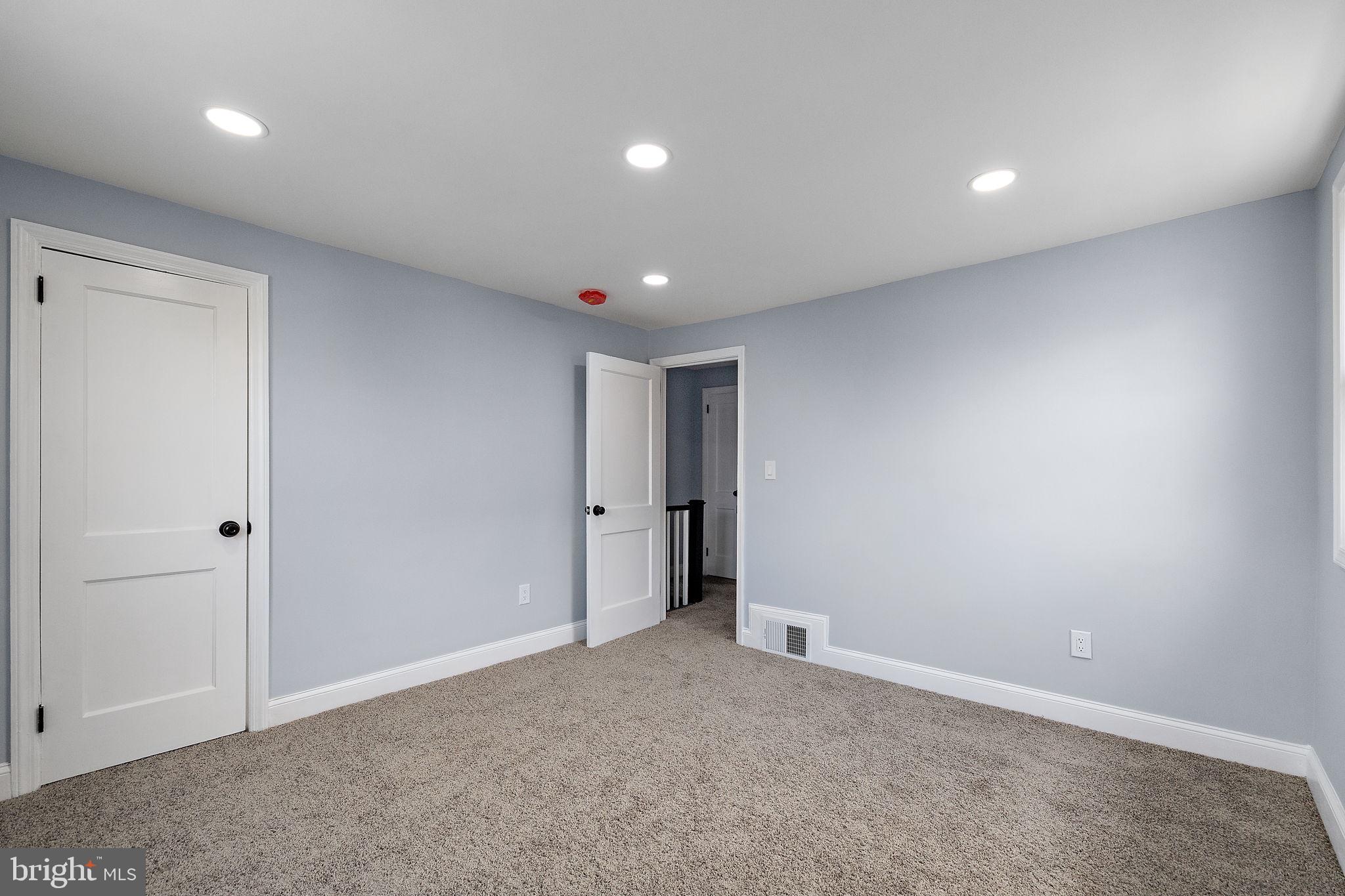 BROOKHAVEN - Residential