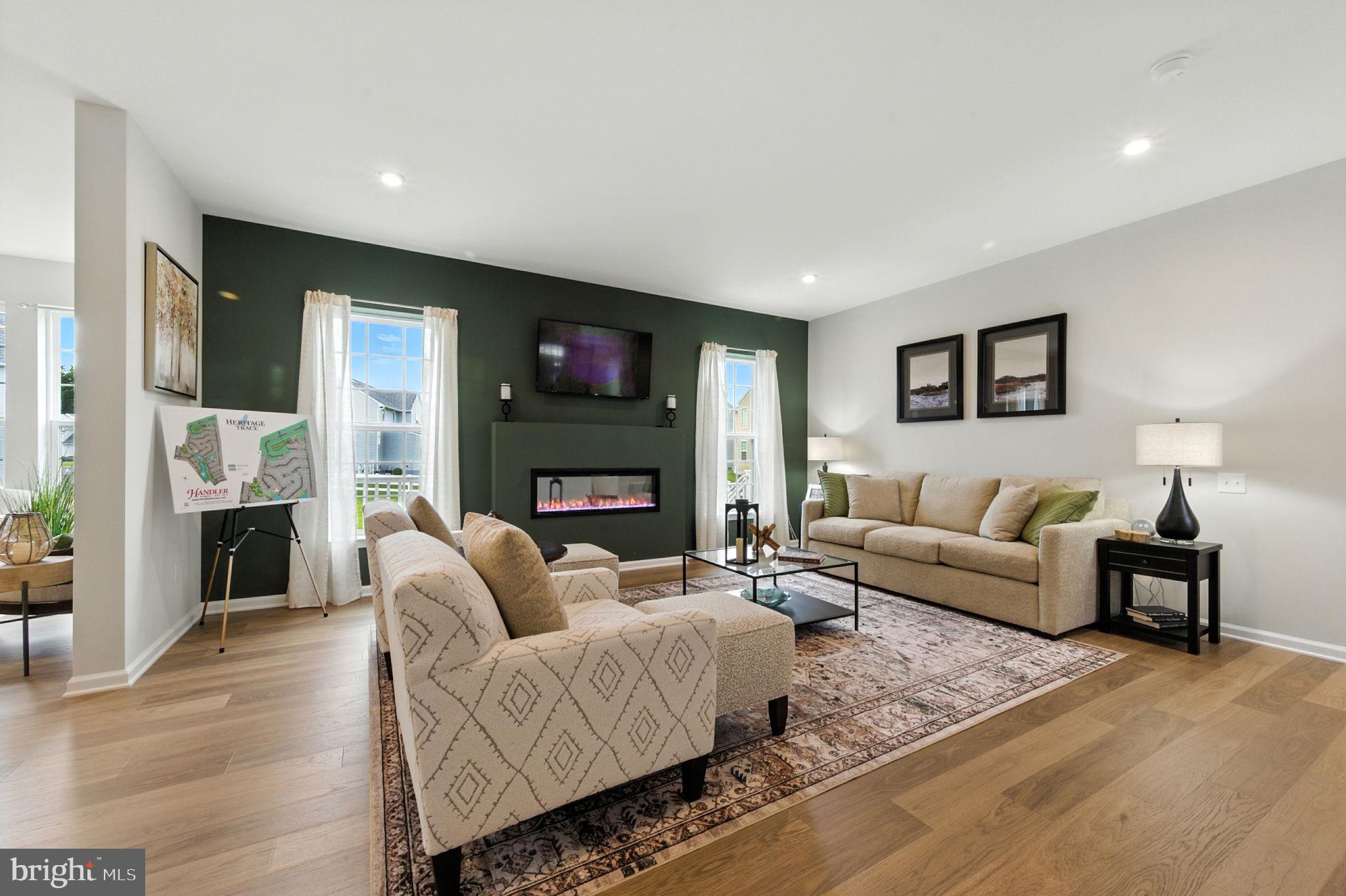 26 N CONSTITUTION DRIVE